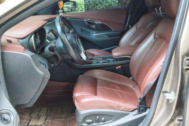 Used Buick LaCrosse 2013 2.4L SIDI Elite Comfort Version Left Front Seat