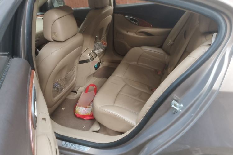 Used Buick LaCrosse 2013 2.4L SIDI Elite Comfort Version Left Rear Seat