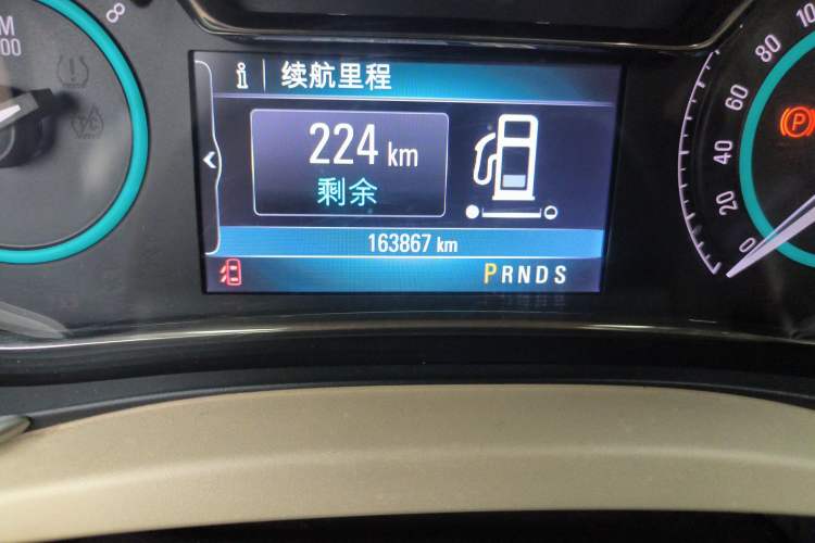 Used Buick LaCrosse 2013 2.0T SIDI Technology Version Odometer Close Up
