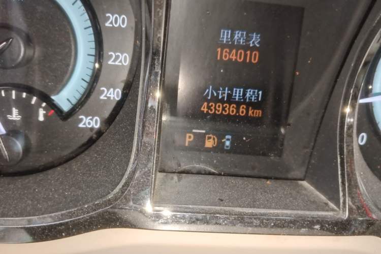 Used Buick LaCrosse 2013 2.4L SIDI Elite Comfort Version Odometer Close Up