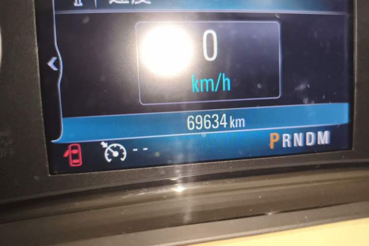 Used Buick LaCrosse 2013 2.4L SIDI Elite Comfort Version Odometer Close Up