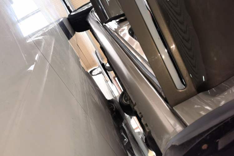 Used Buick LaCrosse 2013 2.4L SIDI Leading Comfort Version Right Side Sill