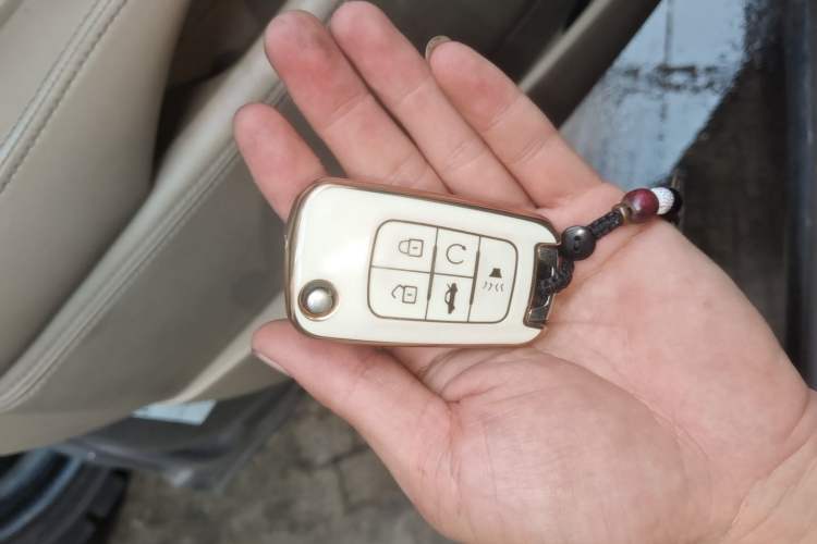 Used Buick LaCrosse 2013 2.4L SIDI Elite Comfort Version Vehicle Key