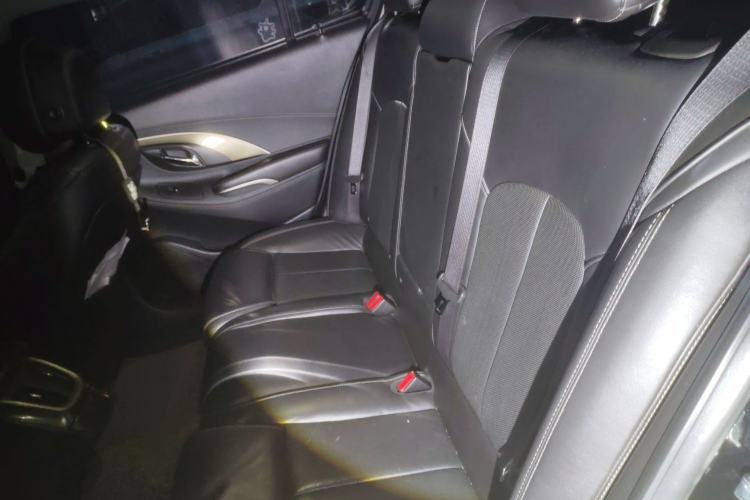 Used Buick LaCrosse 2013 2.0T SIDI Elite Tech Version Interior 4