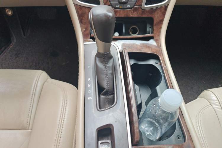 Used Buick LaCrosse 2013 2.0T SIDI Technology Version Gear Lever