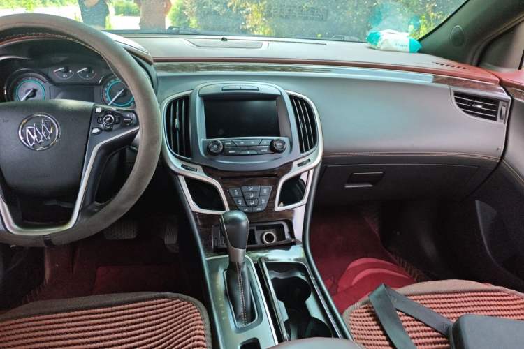 Used Buick LaCrosse 2013 2.4L SIDI Elite Comfort Version Audio And AC Panel