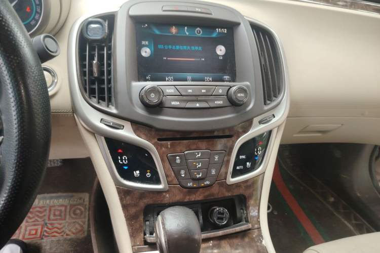 Used Buick LaCrosse 2013 2.4L SIDI Elite Comfort Version Audio And AC Panel