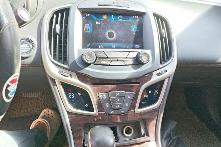 Used Buick LaCrosse 2013 2.4L SIDI Elite Comfort Version Audio And AC Panel