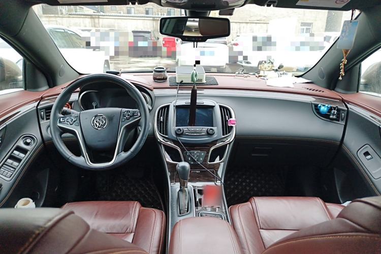 Used Buick LaCrosse 2013 2.4L SIDI Luxury Comfort Edition Center Console