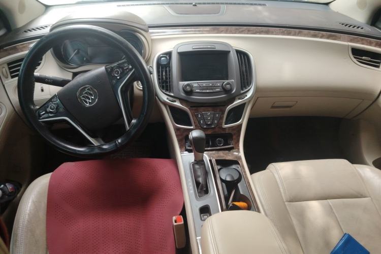 Used Buick LaCrosse 2013 2.4L SIDI Elite Comfort Version Center Console