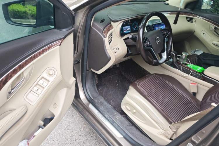 Used Buick LaCrosse 2013 2.4L SIDI Leading Comfort Version Driver Seat