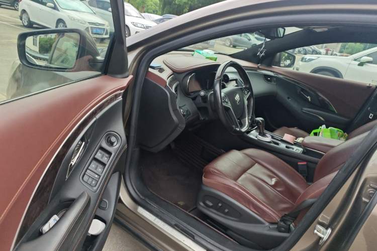 Used Buick LaCrosse 2013 2.4L SIDI Luxury Comfort Edition Driver Seat