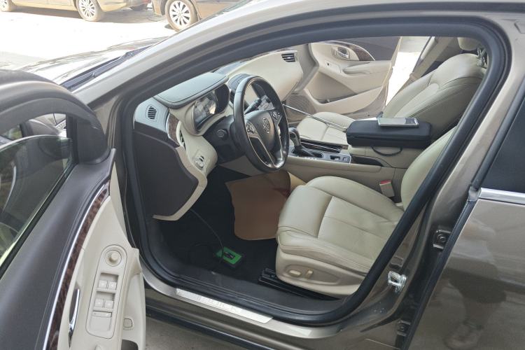 Used Buick LaCrosse 2013 2.4L SIDI Leading Comfort Version Driver Seat