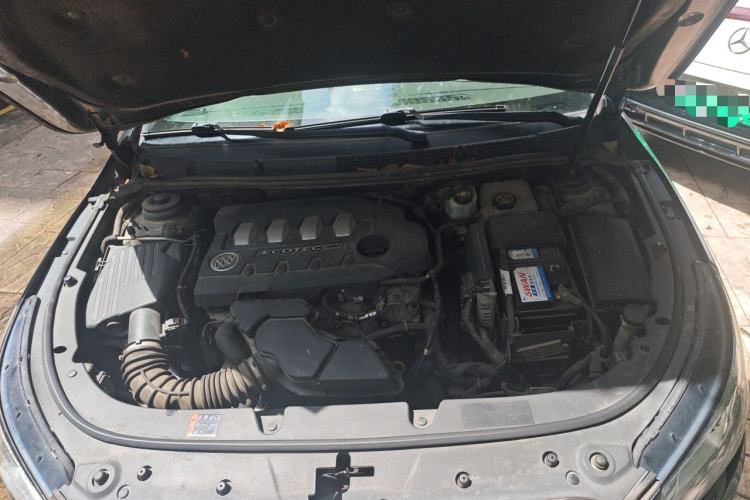 Used Buick LaCrosse 2013 2.4L SIDI Leading Comfort Version Engine Bay