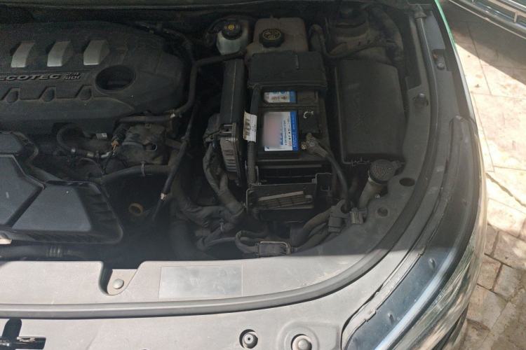 Used Buick LaCrosse 2013 2.4L SIDI Leading Comfort Version Engine Bay Left