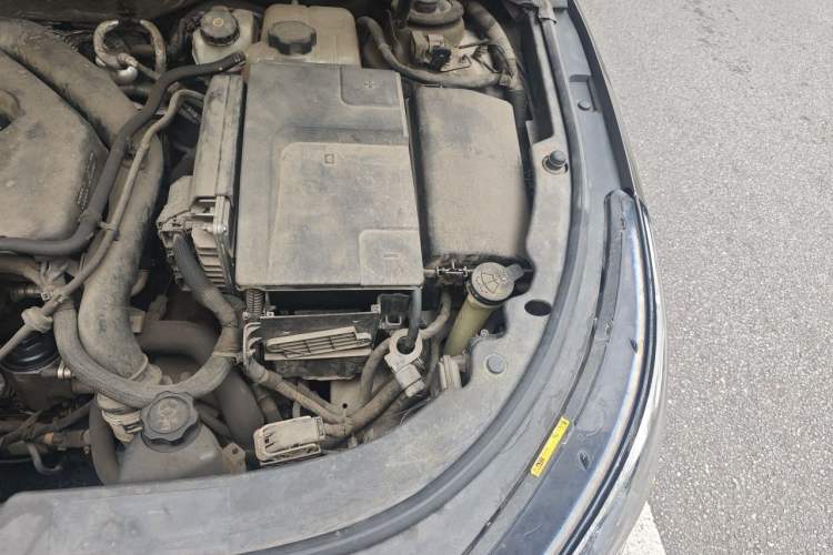 Used Buick LaCrosse 2013 2.0T SIDI Smart Luxury Flagship Edition Engine Bay Left