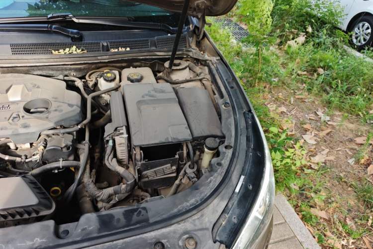 Used Buick LaCrosse 2013 2.4L SIDI Elite Comfort Version Engine Bay Left