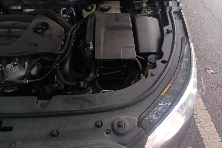 Used Buick LaCrosse 2013 2.0T SIDI Smart Luxury Flagship Edition Engine Bay Left