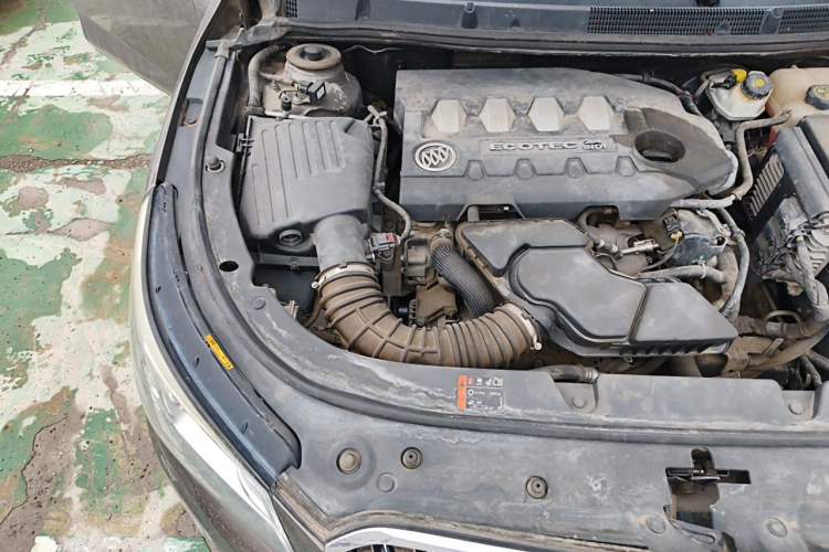 Used Buick LaCrosse 2013 2.4L SIDI Luxury Comfort Edition Engine Bay Right