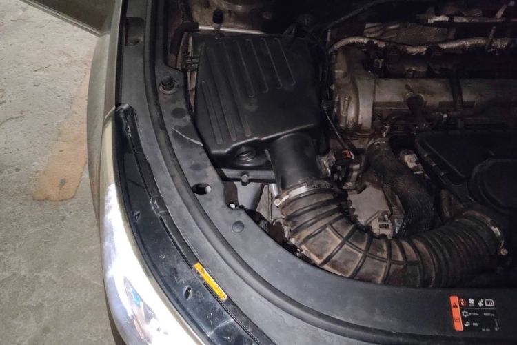 Used Buick LaCrosse 2013 2.4L SIDI Leading Comfort Version Engine Bay Right
