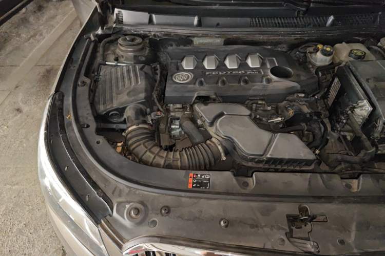 Used Buick LaCrosse 2013 2.4L SIDI Leading Comfort Version Engine Bay Right
