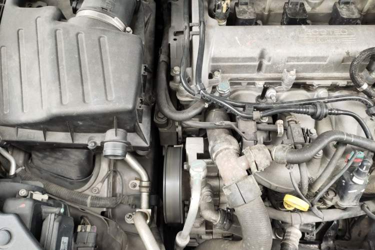 Used Buick LaCrosse 2013 2.0T SIDI Smart Luxury Flagship Edition Engine Bay Right