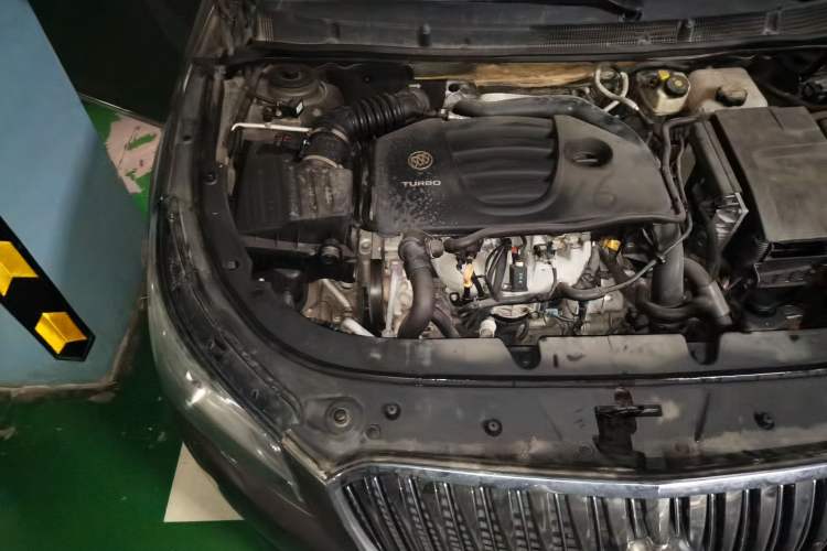 Used Buick LaCrosse 2013 2.0T SIDI Smart Luxury Flagship Edition Engine Bay Right