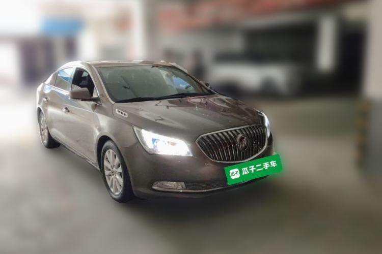 Used Buick LaCrosse 2013 2.4L SIDI Leading Comfort Version Front Right 45 Deg