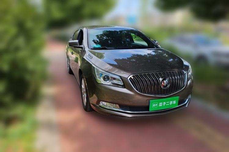 Used Buick LaCrosse 2013 2.4L SIDI Elite Comfort Version Front Right 45 Deg