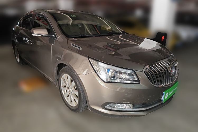 Used Buick LaCrosse 2013 2.4L SIDI Leading Comfort Version Front Right 45 Deg