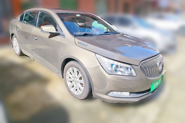 Used Buick LaCrosse 2013 2.4L SIDI Elite Comfort Version Front Right 45 Deg