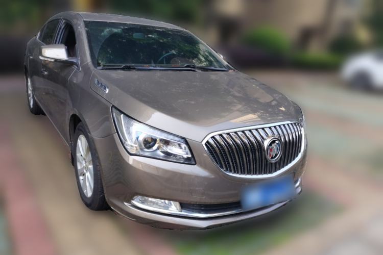 Used Buick LaCrosse 2013 2.4L SIDI Elite Comfort Version Front Right 45 Deg