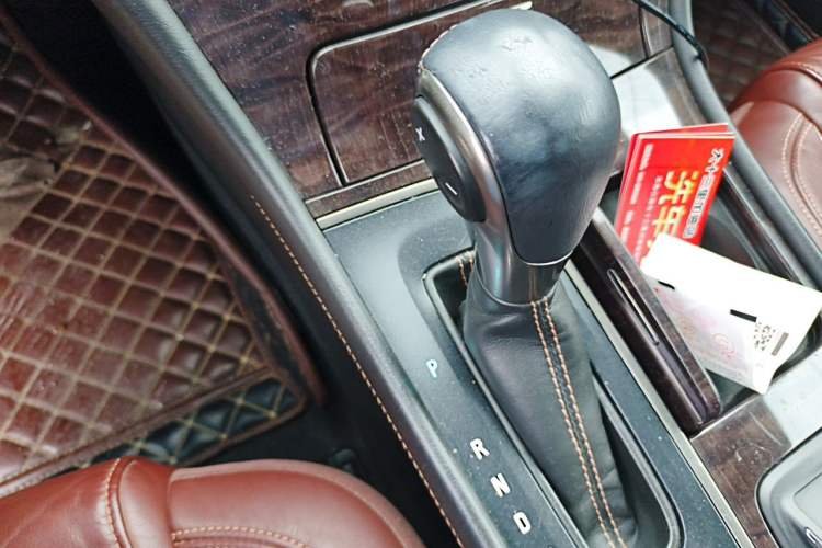Used Buick LaCrosse 2013 2.4L SIDI Luxury Comfort Edition Gear Lever