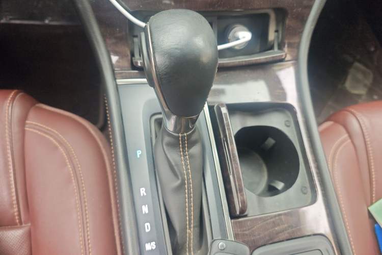 Used Buick LaCrosse 2013 2.0T SIDI Smart Luxury Flagship Edition Gear Lever