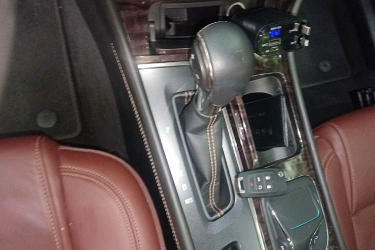 Used Buick LaCrosse 2013 2.0T SIDI Smart Luxury Flagship Edition Gear Lever