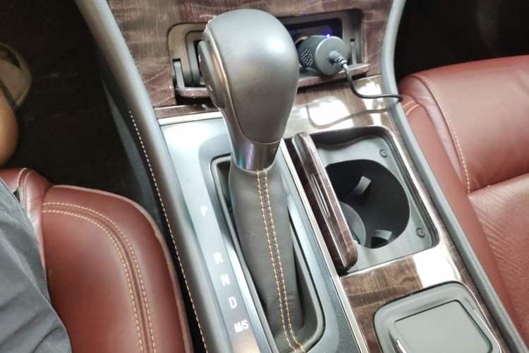 Used Buick LaCrosse 2013 2.0T SIDI Smart Luxury Flagship Edition Gear Lever