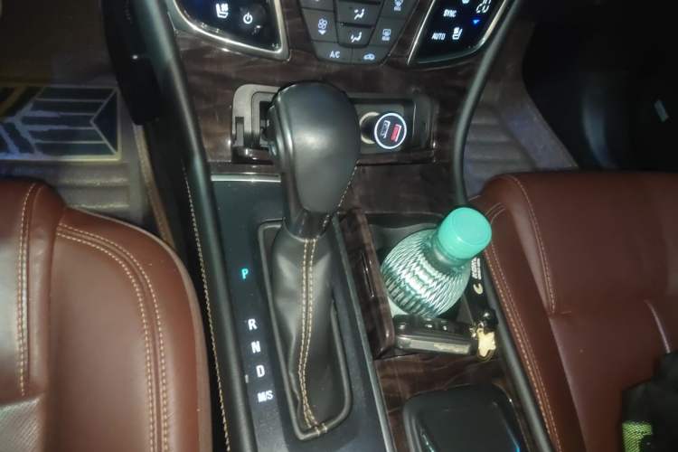 Used Buick LaCrosse 2013 2.4L SIDI Luxury Comfort Edition Gear Lever