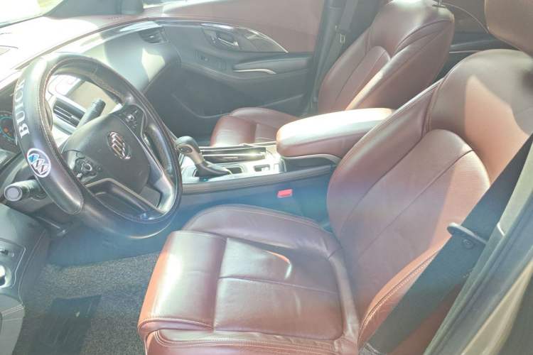 Used Buick LaCrosse 2013 2.4L SIDI Elite Comfort Version Left Front Seat