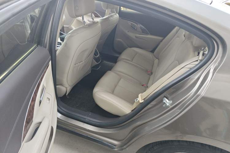 Used Buick LaCrosse 2013 2.4L SIDI Leading Comfort Version Left Rear Seat