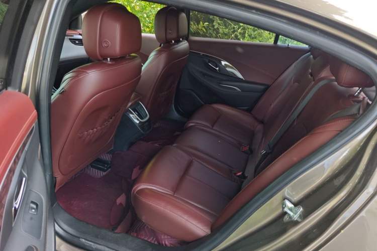 Used Buick LaCrosse 2013 2.4L SIDI Elite Comfort Version Left Rear Seat
