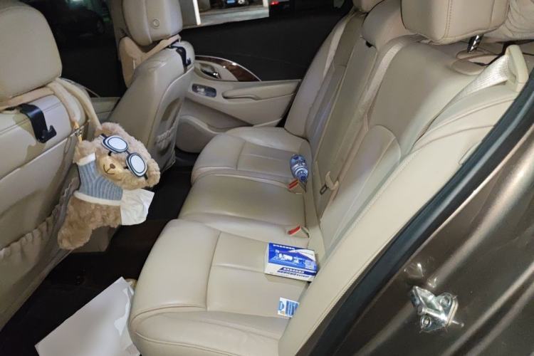 Used Buick LaCrosse 2013 2.4L SIDI Leading Comfort Version Left Rear Seat