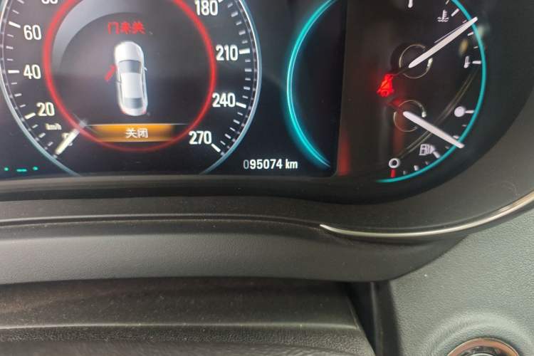 Used Buick LaCrosse 2013 2.0T SIDI Smart Luxury Flagship Edition Odometer Close Up