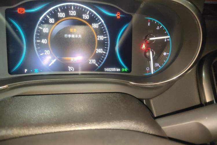 Used Buick LaCrosse 2013 2.4L SIDI Luxury Comfort Edition Odometer Close Up
