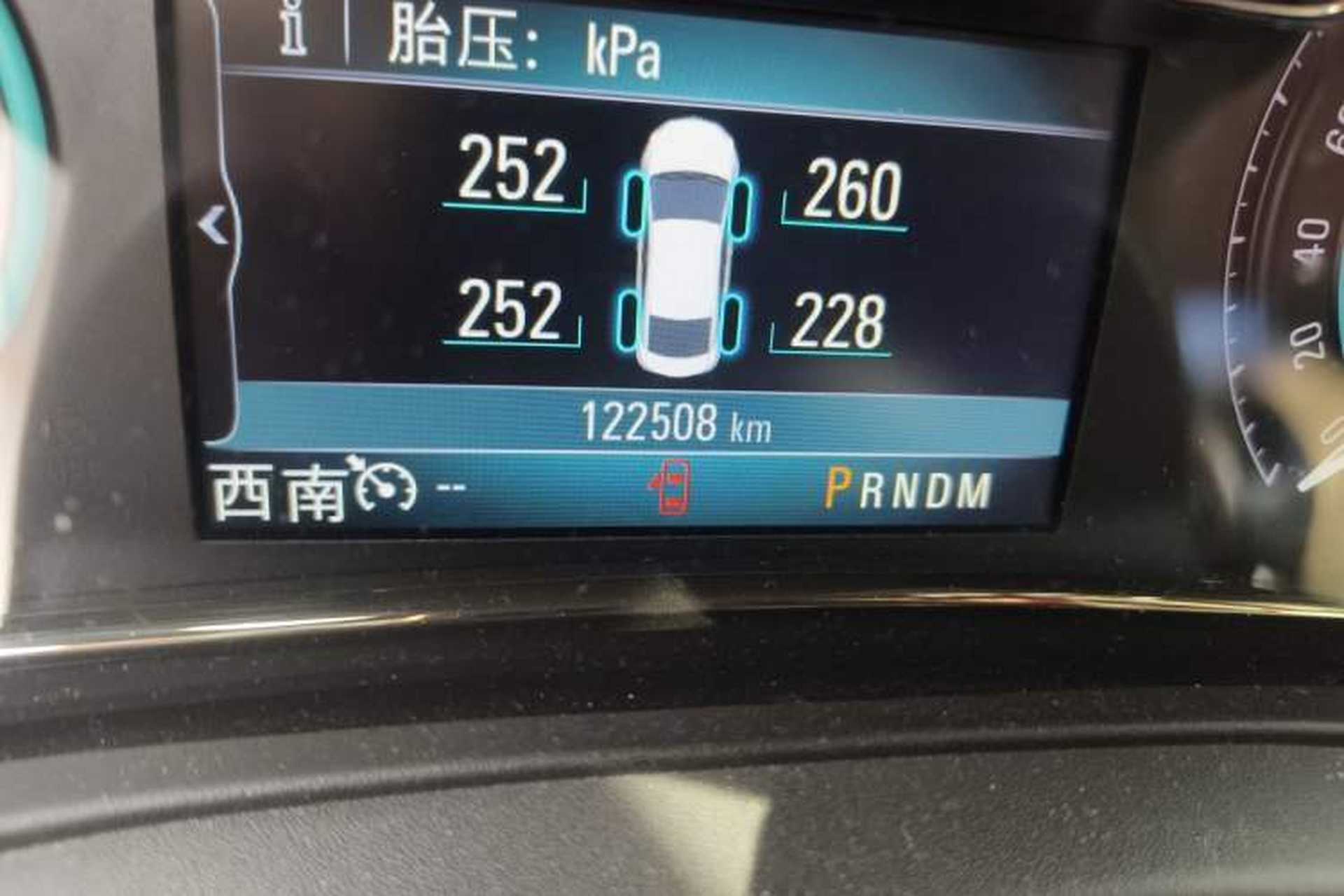 Used Buick LaCrosse 2013 2.4L SIDI Elite Comfort Version Odometer Close Up