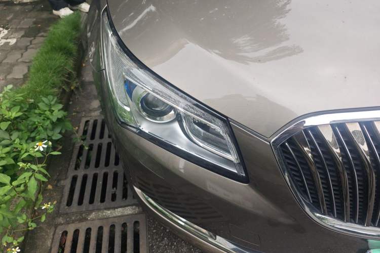 Used Buick LaCrosse 2013 2.0T SIDI Smart Luxury Flagship Edition Right Front Headlight