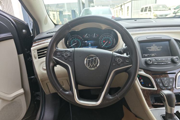 Used Buick LaCrosse 2013 2.4L SIDI Leading Comfort Version Steering Wheel