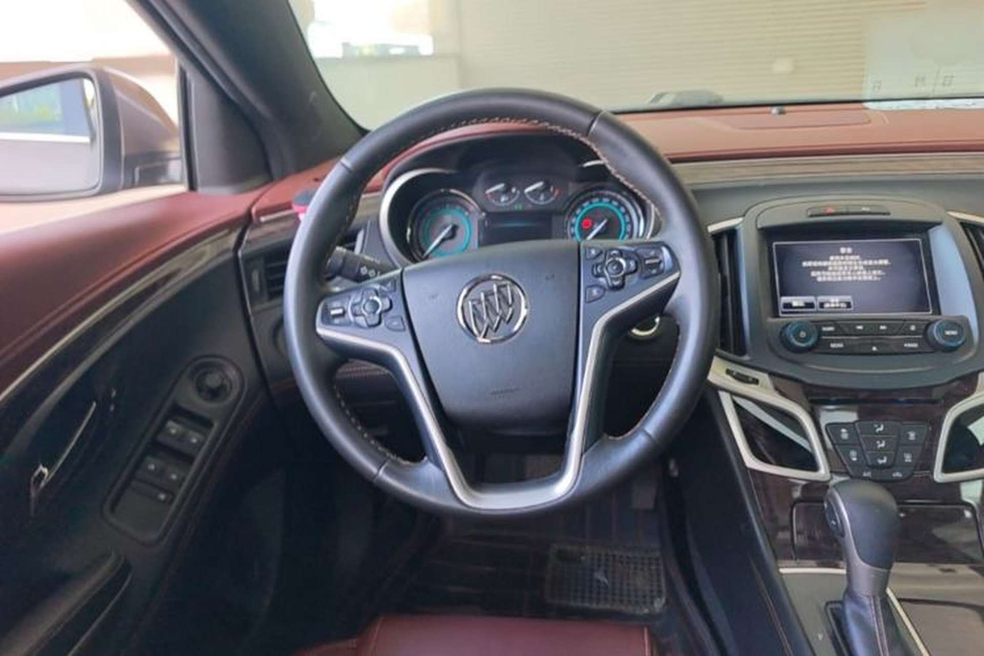 Used Buick LaCrosse 2013 2.0T SIDI Elite Tech Version Steering Wheel