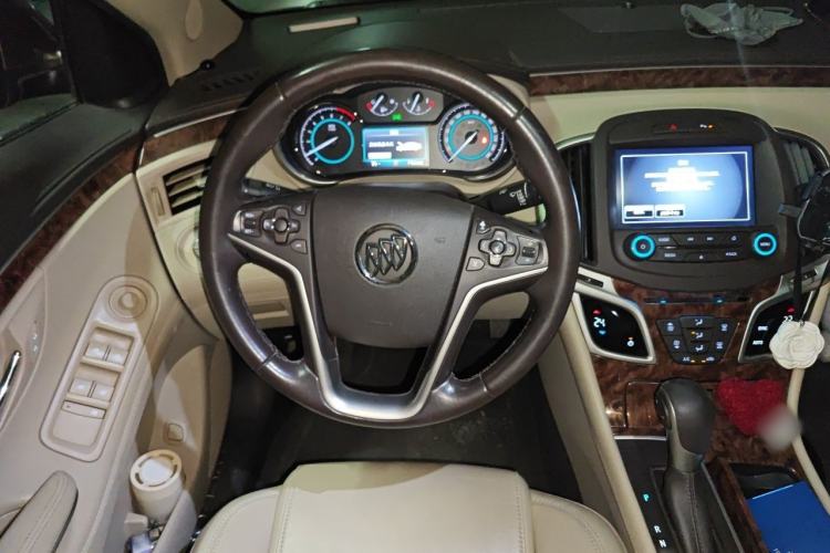 Used Buick LaCrosse 2013 2.4L SIDI Leading Comfort Version Steering Wheel