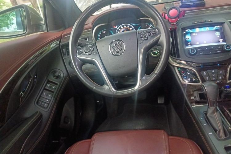 Used Buick LaCrosse 2013 2.0T SIDI Smart Luxury Flagship Edition Steering Wheel