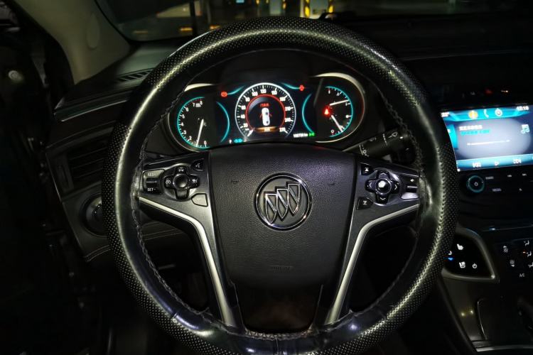 Used Buick LaCrosse 2013 2.0T SIDI Smart Luxury Flagship Edition Steering Wheel